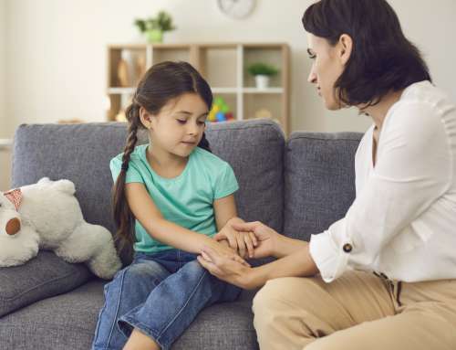 How To Discuss The Events in Ukraine With Your Child (From a Child Therapist)